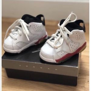 Toddler size Jordan 6 Retro size 3c